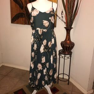 Hunter Green Pleated Floral Dress